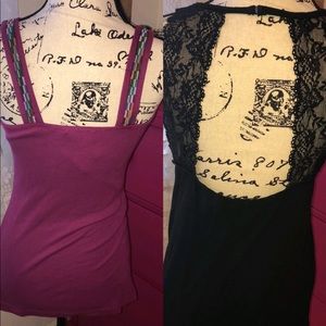 Lot of 2 Tanks size small